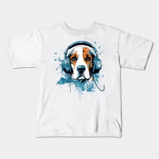 Beagle with Headphones Kids T-Shirt